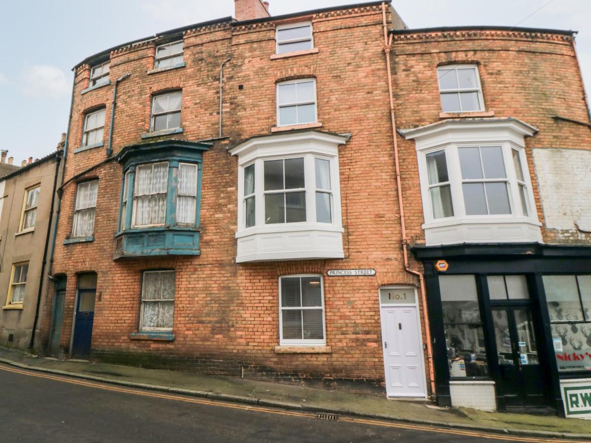 1 Princess Street Scarborough Exterior photo